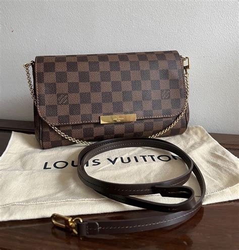 louis vuitton purse for women in 20's|Louis Vuitton cross body purse.